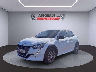 Gebraucht Peugeot e-208 Active 100 kW (136 PS) 2023 Schneeweiß Kleinwagen