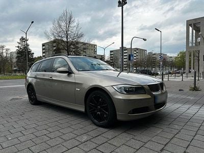 Usata BMW 325 Sport Line 197 CV (144 kW) 2007 Argento Station wagon