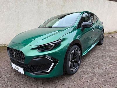 Neu Renault Clio V Techno 114 PS (83 kW) 2026 Grün Limousine