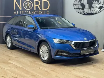Gebraucht Skoda Octavia Ambition 150 PS (110 kW) 2024 Raceblau metallic (metallic) Kombi
