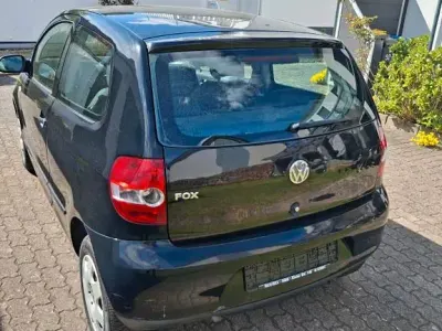 Gebraucht VW Fox 54 PS (39 kW) 2007 Schwarz Kleinwagen