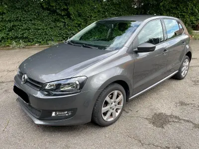 Gebraucht VW Polo 90 PS (66 kW) 2011 Grau Kleinwagen