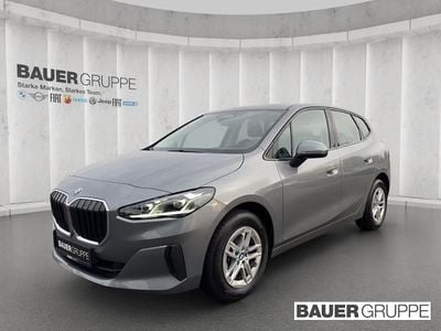 Gebraucht BMW 220 Active Tourer Sport Line 163 PS (119 kW) 2025 Grau Van / Kleinbus