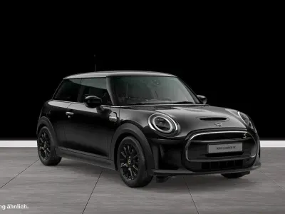 Gebraucht Mini Cooper SE Hatch 135 kW (184 PS) 2023 Schwarz Kleinwagen
