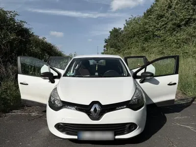 Gebraucht Renault Clio Authentique 65 PS (47 kW) 2014 Weiß Kleinwagen