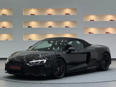 Gebraucht Audi R8 Spyder Performance 620 PS (456 kW) 2024 Schwarz Cabrio