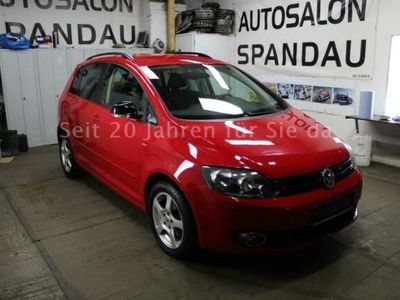 Gebraucht VW Golf VI Match 105 PS (77 kW) 2012 Rot Kleinwagen