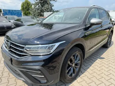 Gebraucht VW Tiguan Allspace Life 150 PS (110 kW) 2022 Schwarz SUV