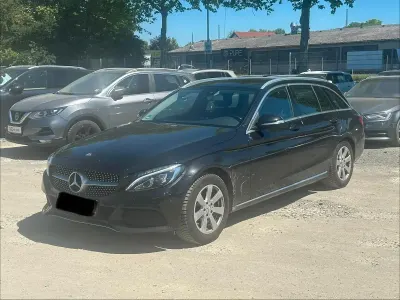 Gebraucht Mercedes C180 156 PS (114 kW) 2015 Schwarz Kombi