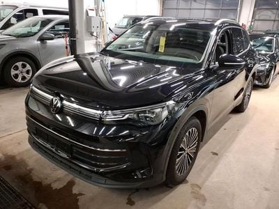 Gebraucht VW Tiguan Life 150 PS (110 kW) 2024 Schwarz SUV