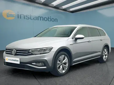 Gebraucht VW Passat 200 PS (147 kW) 2022 Silber Kombi