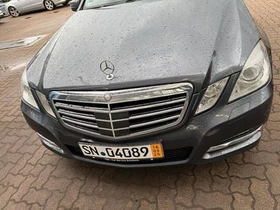 Mercedes E300