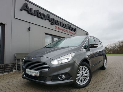 Gebraucht Ford S-MAX Titanium 150 PS (110 kW) 2019 Grau Van / Kleinbus