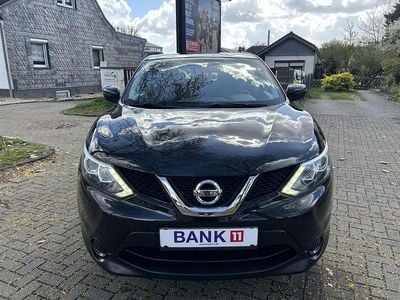 Gebraucht Nissan Qashqai Visia 110 PS (80 kW) 2016 Schwarz SUV