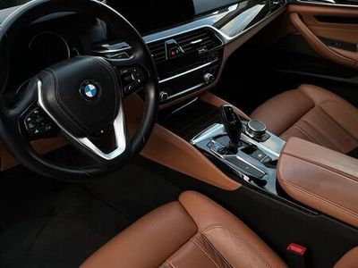 gebraucht BMW 530 d XDrivez luxurline