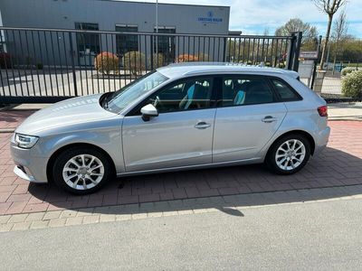 gebraucht Audi A3 Sportback 1.0 TFSI S tronic -silber metallic-