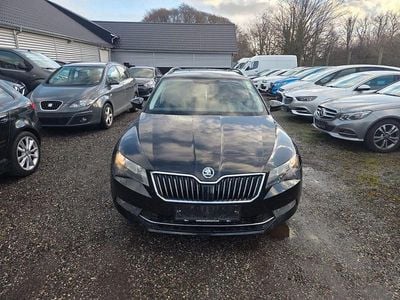 Gebraucht Skoda Superb Ambition 150 PS (110 kW) 2016 Schwarz Kombi