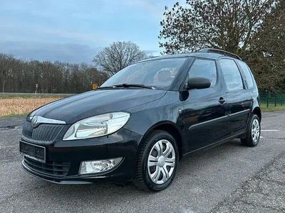 Second-hand Skoda Roomster Plus Edition 69 CP (50 kW) 2012 Negru Monovolum