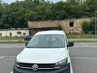 Gebraucht VW Caddy 102 PS (75 kW) 2018 Weiß Van / Kleinbus