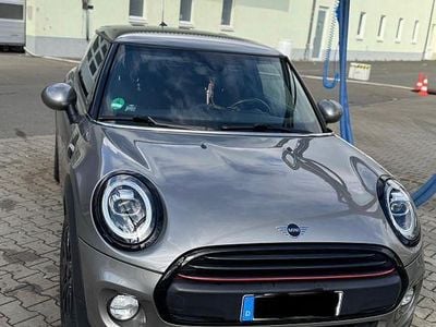 Gebraucht Mini ONE 102 PS (75 kW) 2019 Grau Kleinwagen