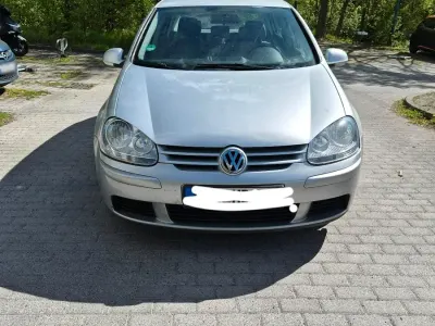 Usata VW Golf IV 100 CV (73 kW) 2006 Argento Berlina