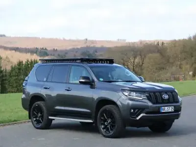 Gebraucht Toyota Land Cruiser TEC-Edition 204 PS (150 kW) 2024 Grau SUV