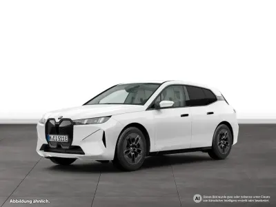 Gebraucht BMW iX 300 kW (408 PS) 2025 Weiß SUV