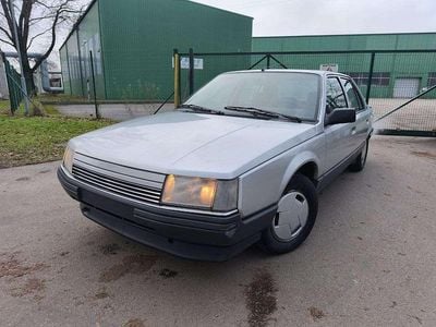 Grau Gebraucht 1986 Renault R25 Kleinwagen | 4.500 €
