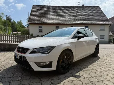 Gebraucht Seat Leon FR 125 PS (91 kW) 2016 Weiß Limousine