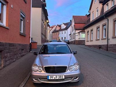 Gebraucht Mercedes C180 Elegance 143 PS (105 kW) 2006 Silber Limousine