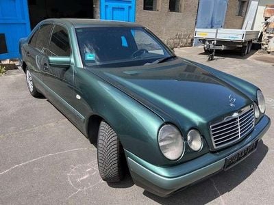 Mercedes E230