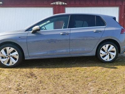 Gebraucht VW Golf VIII Style 150 PS (110 kW) 2024 Grau Limousine