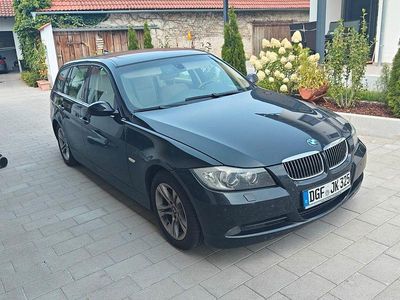 Schwarz Gebraucht 2008 BMW 325 Kombi | 5.500 € (Etwas zu teuer)