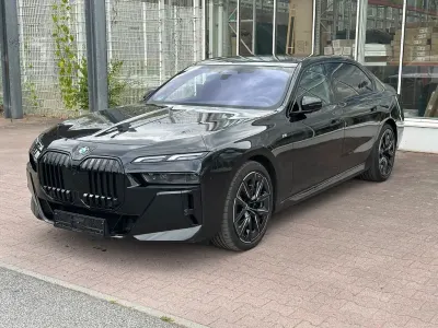 Gebraucht BMW 740 M Sport 286 PS (210 kW) 2023 Schwarz Limousine