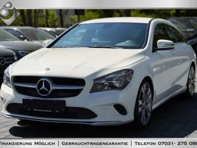 Gebraucht Mercedes CLA180 Shooting Brake 122 PS (89 kW) 2017 Weiß Kombi