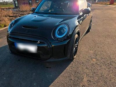 Second-hand Mini Cooper 135 kW (184 CP) 2021 Negru Hatchback
