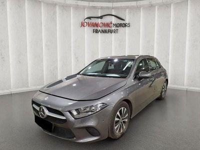 Gebraucht Mercedes A180 116 PS (85 kW) 2020 Grau Limousine