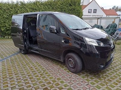 Second-hand Nissan NV200 Premium Edition 110 CP (80 kW) 2016 Negru Monovolum