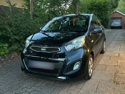 Gebraucht Kia Picanto 69 PS (50 kW) 2013 Schwarz Kleinwagen