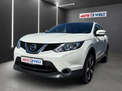 Gebraucht Nissan Qashqai 163 PS (119 kW) 2015 Weiß SUV
