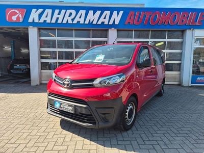 Gebraucht Toyota Proace 120 PS (88 kW) 2021 Rot Van / Kleinbus