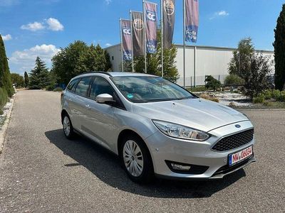 Gebraucht Ford Focus Business Edition 125 PS (91 kW) 2016 Silber Limousine