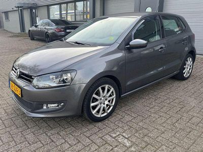 Gebraucht VW Polo Comfortline 90 PS (66 kW) 2012 Grau Kleinwagen