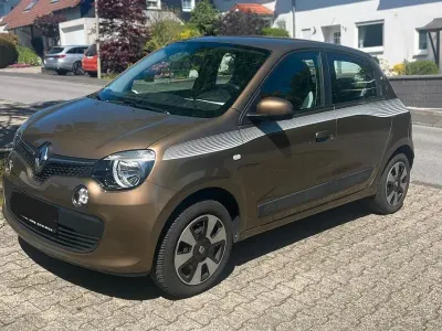Używany Renault Twingo Dynamique 71 KM (52 kW) 2015 Brązowy Hatchback