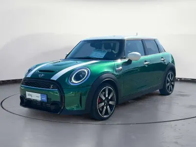 Gebraucht Mini Cooper S Classic 178 PS (130 kW) 2021 Grün Kleinwagen