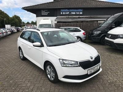 Weiß Gebraucht 2022 Skoda Fabia Ambition Kleinwagen | 12.999 € (Fairer Preis)