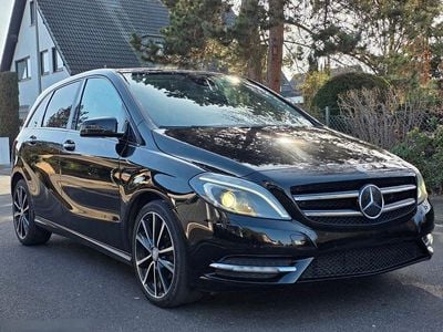 Usata Mercedes B200 Night 136 CV (100 kW) 2012 Nero Monovolume