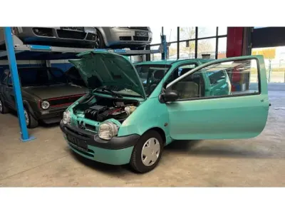 Używany Renault Twingo 58 KM (42 kW) 1998 Turkusowy Hatchback