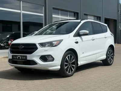 Gebraucht Ford Kuga ST-Line 150 PS (110 kW) 2017 Weiß SUV