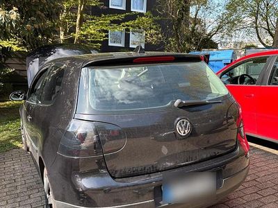 Usata VW Golf V 80 CV (58 kW) 2007 Nero Utilitaria